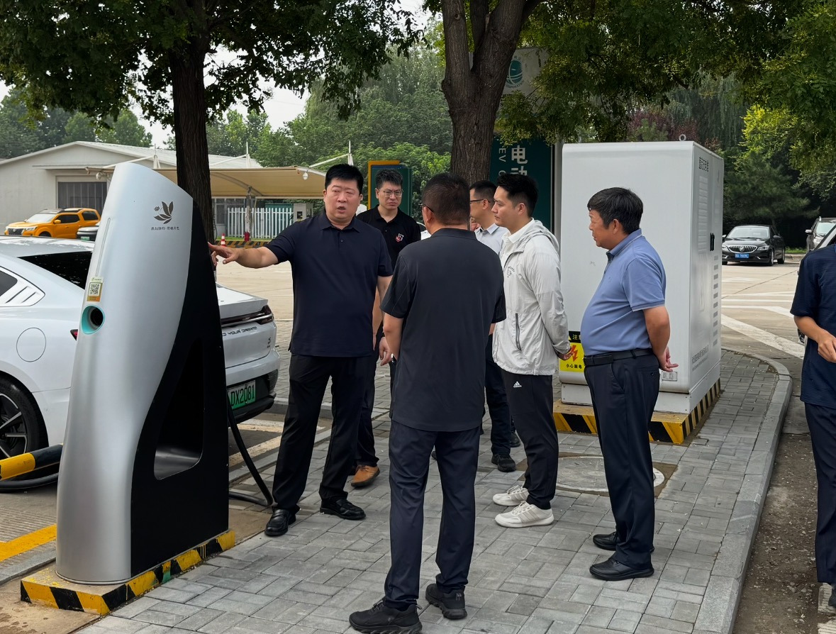 河北省充换电产业协会陪同省发改委领导赴保定调研充电基础设施建设运营情况